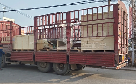江西宋先生訂購(gòu)的真空上料機(jī)木箱打包完畢，準(zhǔn)備發(fā)貨